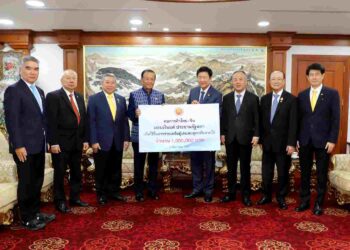 หอการค้าไทย-จีน มอบเงินบริจาคผ่านประธานรัฐสภา เพื่อช่วยเหลือผู้ประสบภัยน้ำท่วมในภาคใต้