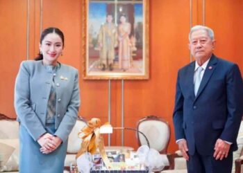 นายกฯเข้าพบ ประธานองคมนตรี รับคำอวยพรปีใหม่ ให้ประสบความสำเร็จในหน้าที่