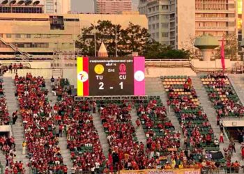 ‘ธรรมศาสตร์’ คว้าชัย 2-1 ศึกฟุตบอลประเพณีธรรมศาสตร์-จุฬา ครั้งที่ 75