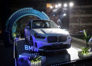 BMW จับมือ Alibaba ปฏิวัติรถยนต์ยุคใหม่ด้วย AI อัจฉริยะ