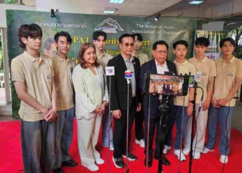 ส.อุทยานแห่งชาติ จัดคอนเสิร์ตการกุศล ‘เพื่อผู้พิทักษ์ป่าและคืนผืนป่า” พบ 2 ศิลปิน ‘เจ เจตริน-มีนตรา อินทิรา’