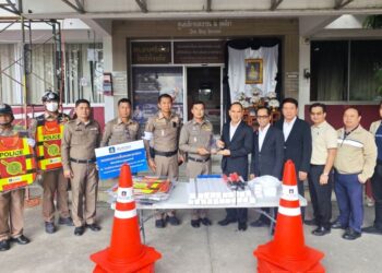 วิริยะประกันภัย มอบโล่ “สถานีตำรวจในดวงใจ” สภ.บางศรีเมือง