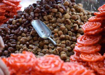 ส่องร้าน ‘ขนมหวาน’ ในแอลจีเรีย ขายหลากเมนูรับเดือนรอมฎอน
