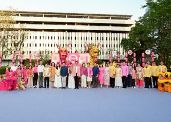 เมืองไทยประกันชีวิต เฉลิมฉลองเทศกาลตรุษจีน จัดพิธีสักการะองค์พระโพธิสัตว์กวนอิม และเทพเจ้ากวนอู พร้อมเชิดมังกรชมพู ประจำปี 2569