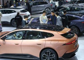 ผู้ผลิต EV จีนเร่งพัฒนา ‘ชิป-AI’ พร้อมเดินหน้าสร้างความร่วมมือระดับโลก