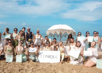 Clinique ยกระดับประสบการณ์สกินแคร์สู่ Wellness Lifestyle ผ่านกิจกรรม “The Ocean Rituals Yoga on The Beach”