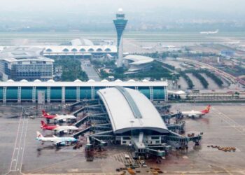 ท่าอากาศยานกว่างโจวไป๋อวิ๋นทำสถิติใหม่ ยอดเดินทางข้ามพรมแดนทะลุ 10 ล้านครั้ง