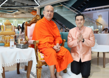 FWD ประกันชีวิต จัดพิธีทำบุญเนื่องในโอกาสครบรอบ 13 ปี ของการดำเนินธุรกิจในประเทศไทย