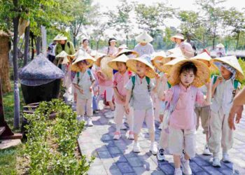 เจียวโจวชู ‘เที่ยวชมโรงงาน’ เทรนด์ใหม่ท่องเที่ยวในซานตง