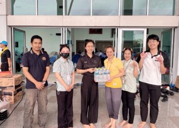 ซีพี ออลล์ เคียงข้างชุมชน ส่งต่อความช่วยเหลือถึงผู้ประสบภัยน้ำท่วมลาดกระบัง