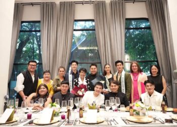 “เชฟบาส” ยกมรดกปทุมฯ ขึ้นโต๊ะหรู! เนรมิตวัตถุดิบพื้นถิ่นสู่ Thai Modern Cuisine ดารา–อินฟลูฯ ร่วมชิม